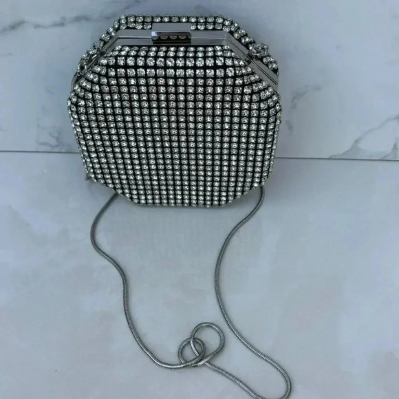 Zara Womens Bloggers Favorite Minaudiere Rhinestone Bag Silver Size 6"x6" - Picture 12 of 16